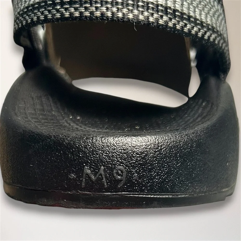 Chaco Z1 Classic Mens 9 Sport Sandals Black Grey‎ Adjustable Straps Hiking Water